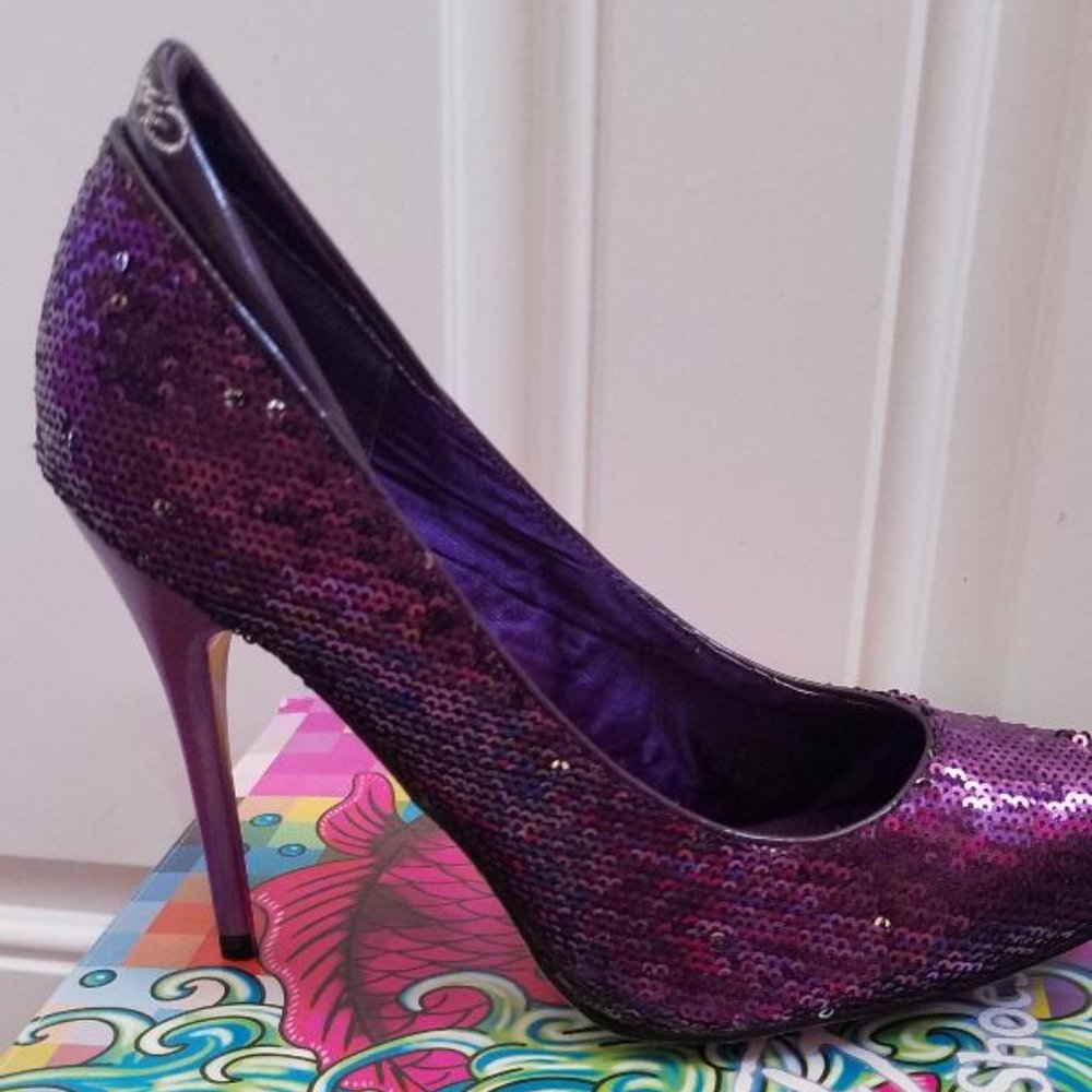 Ed Hardy flip sequence heels size 8